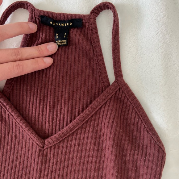 Burgundy Ribbed Tank Size Small - Picture 2 of 2